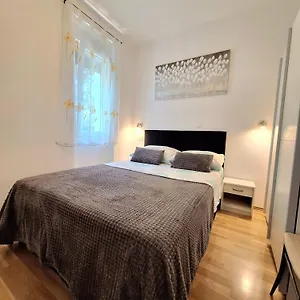 Vjeko Apartment Split